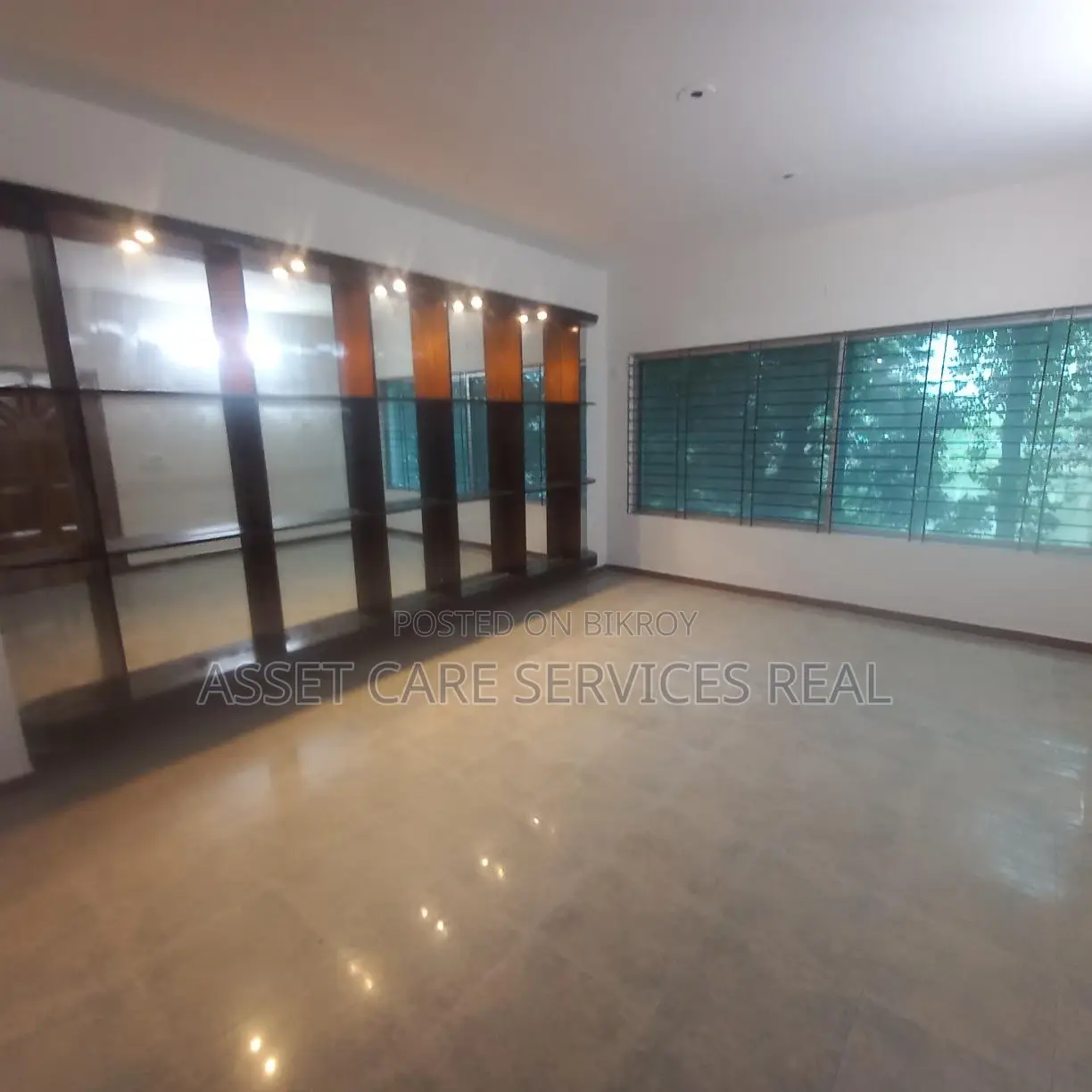 3500 Sqf Office Space @ Rent Gulshan 1. in Gulshan