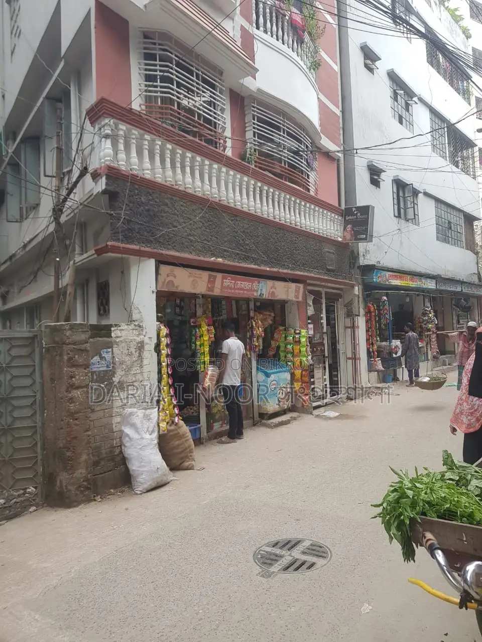6-story building for sale on 2 Katha land in Rampura in Rampura