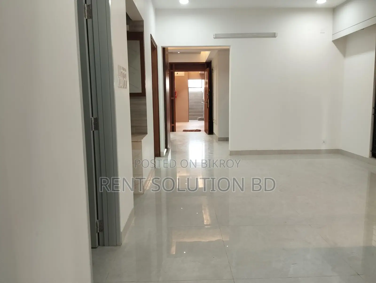 Stunning New 4beds apartment For Rent in Gulshan 2 Near Yourth club park in Gulshan