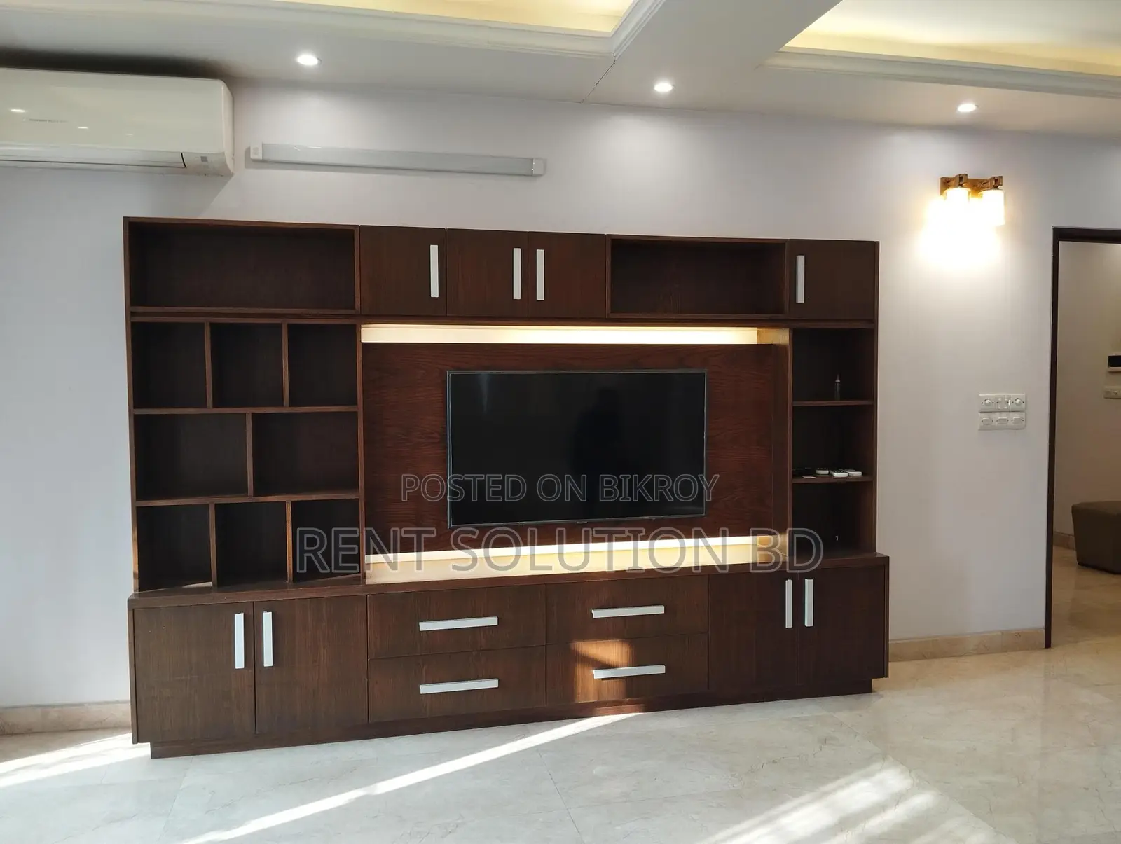 5th Floor Luxury Furnished Apartment by Shanta Holdings... in Gulshan