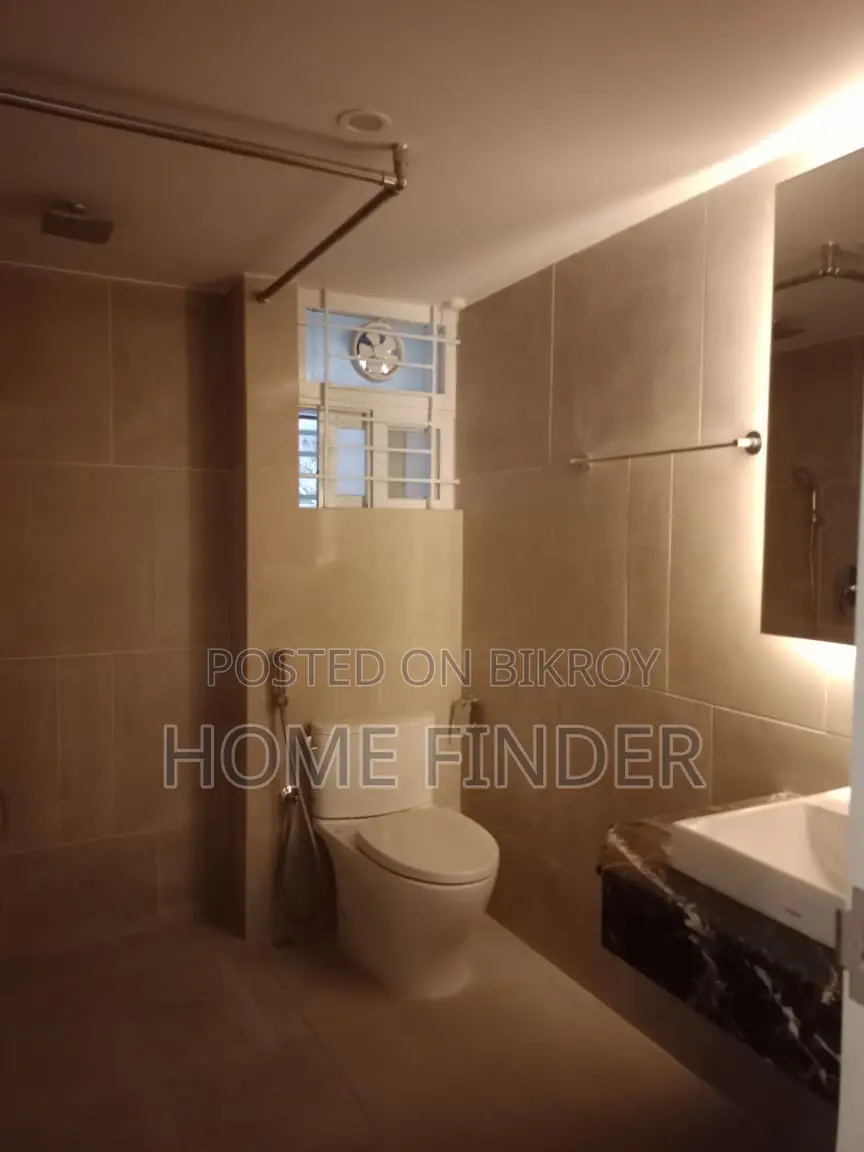 Swimming Pool Gym Luxury Ready Flat For Rent Gulshan 2 in Gulshan