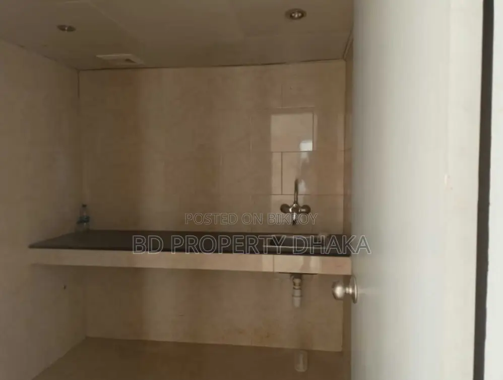 6000sft Gulshan Avenue Commercial Space For Rent in Gulshan