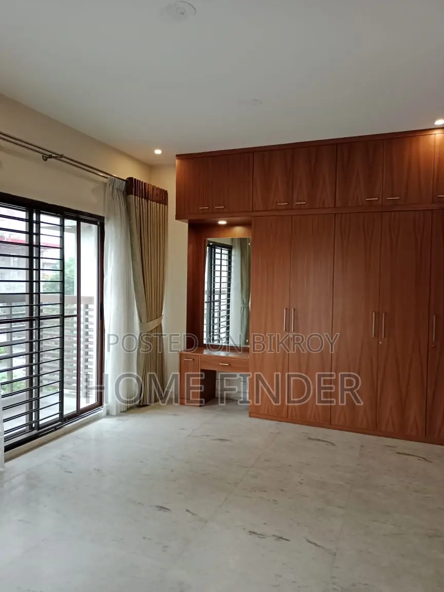 Hi Quality Decorated 3800 Sqft Apartment For Rent in Gulshan in Gulshan