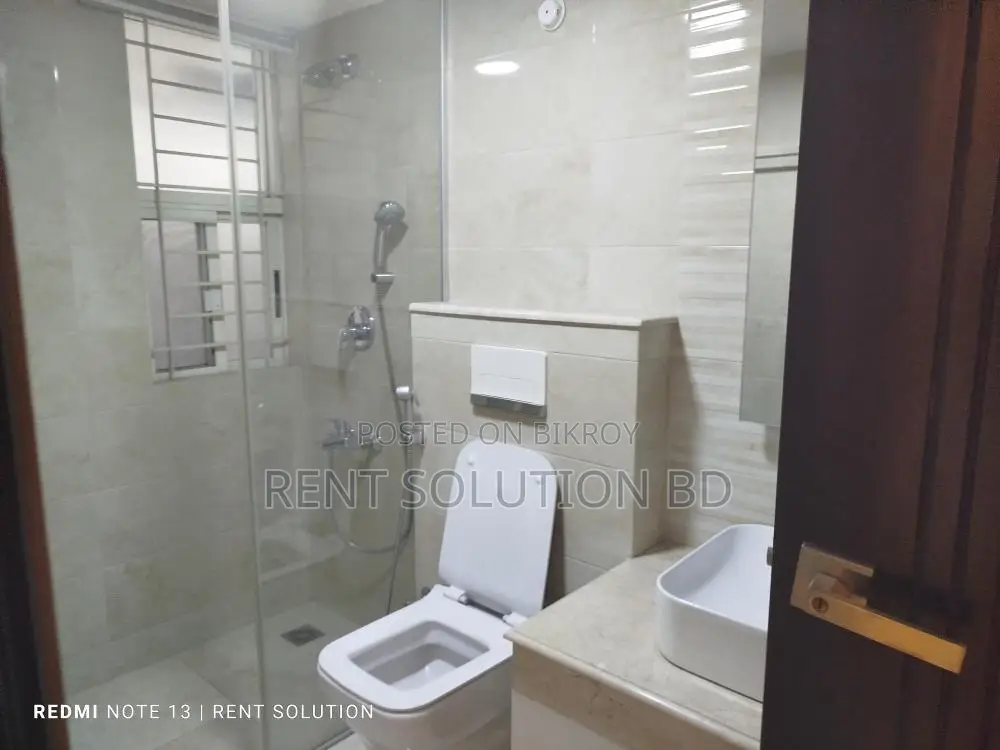 Gorgeously Fully Furnished Apartment Baridhara Diplomatic Zone in Baridhara