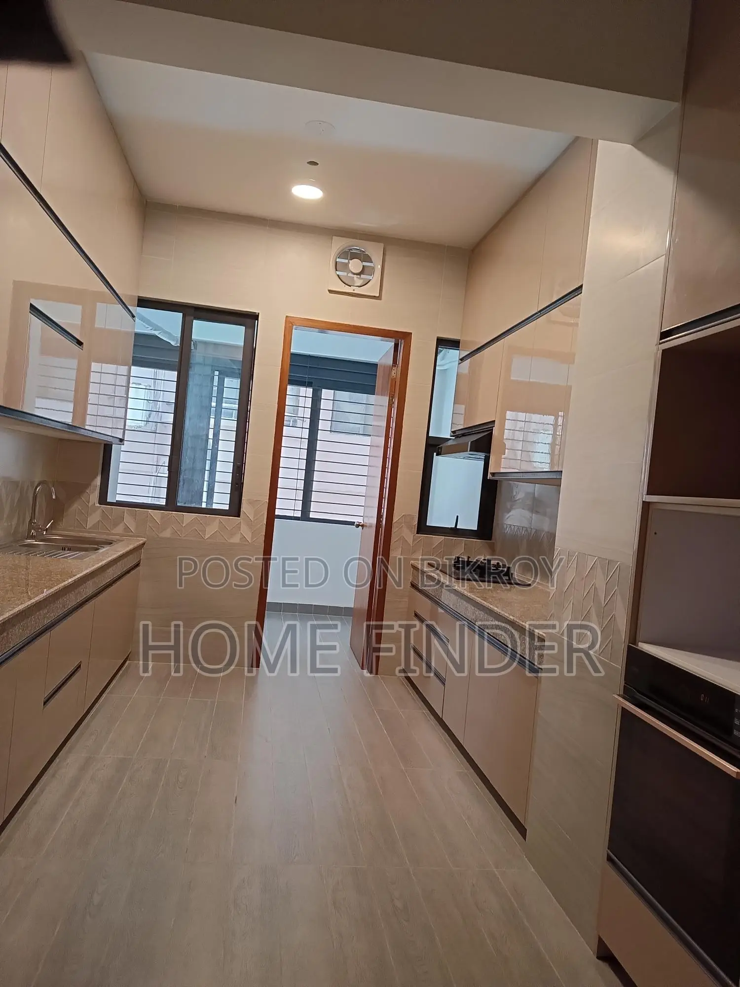 Semi Furnished (Gym & Pool) Apartment for Rent in Gulshan Diplomatic Zone in Gulshan