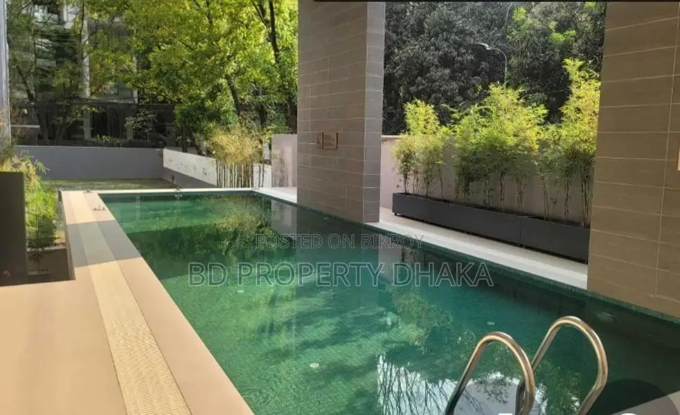 With gym and swim luxurious 4Bed 3400sft full furnished apartments in Gulshan