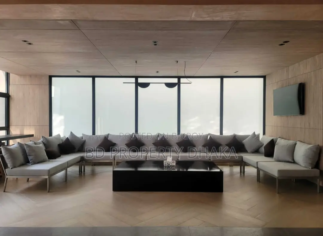 With gym and swim luxurious 4Bed 3400sft full furnished apartments in Gulshan