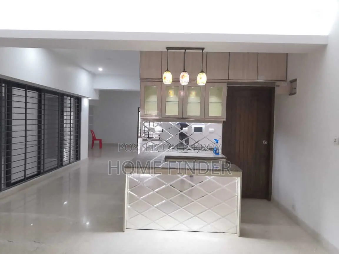 3800 Sqft Full Furnished Apartment Rent In Gulshan 2 in Gulshan