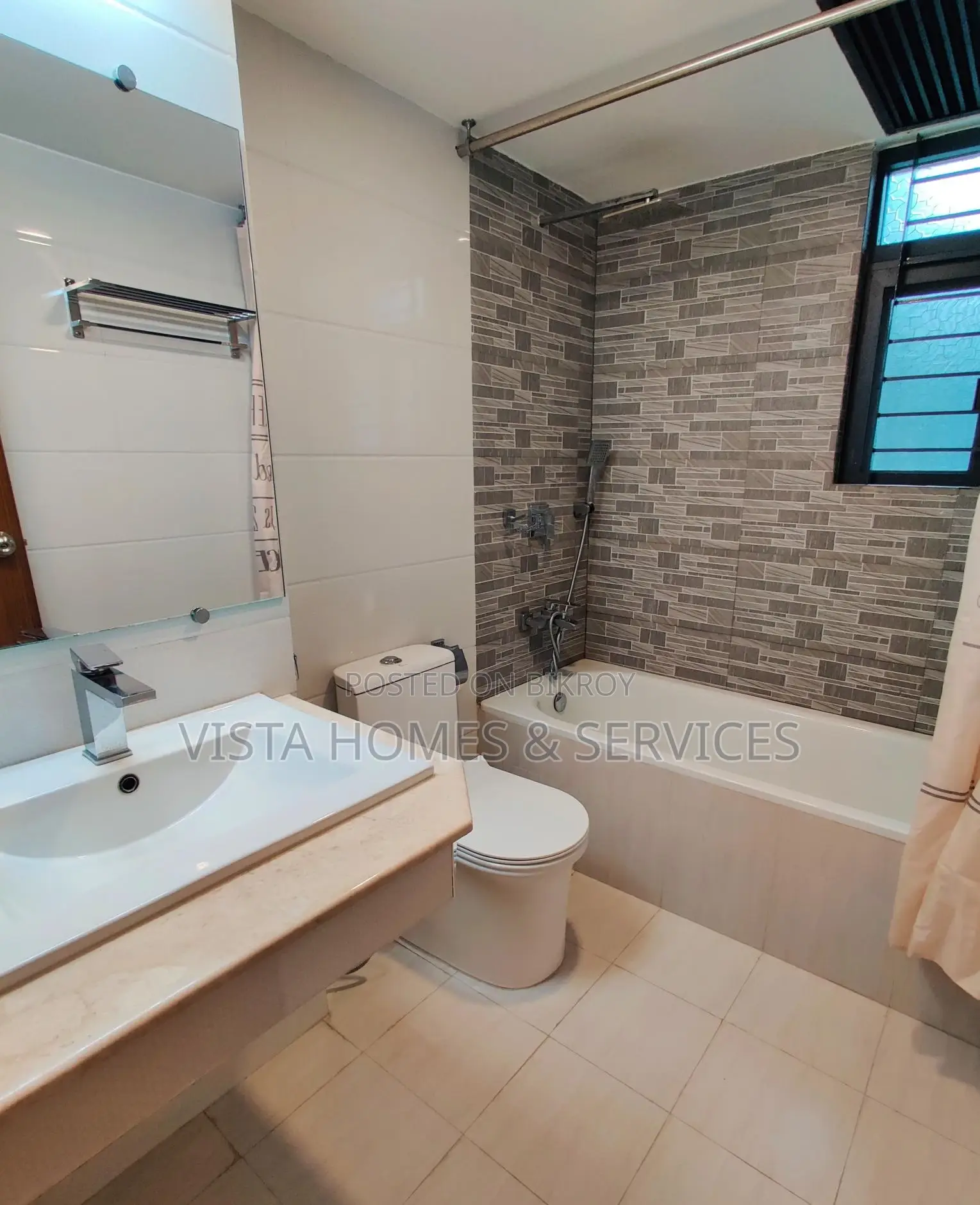 Fully Furnished Setup Commercial Floor Rent at Gulshan-1 in Gulshan