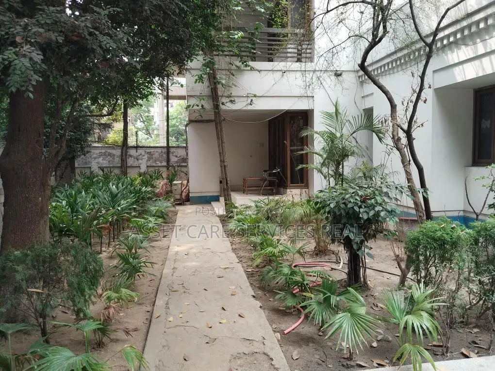 Independent House Rent @ Gulshan2. in Gulshan