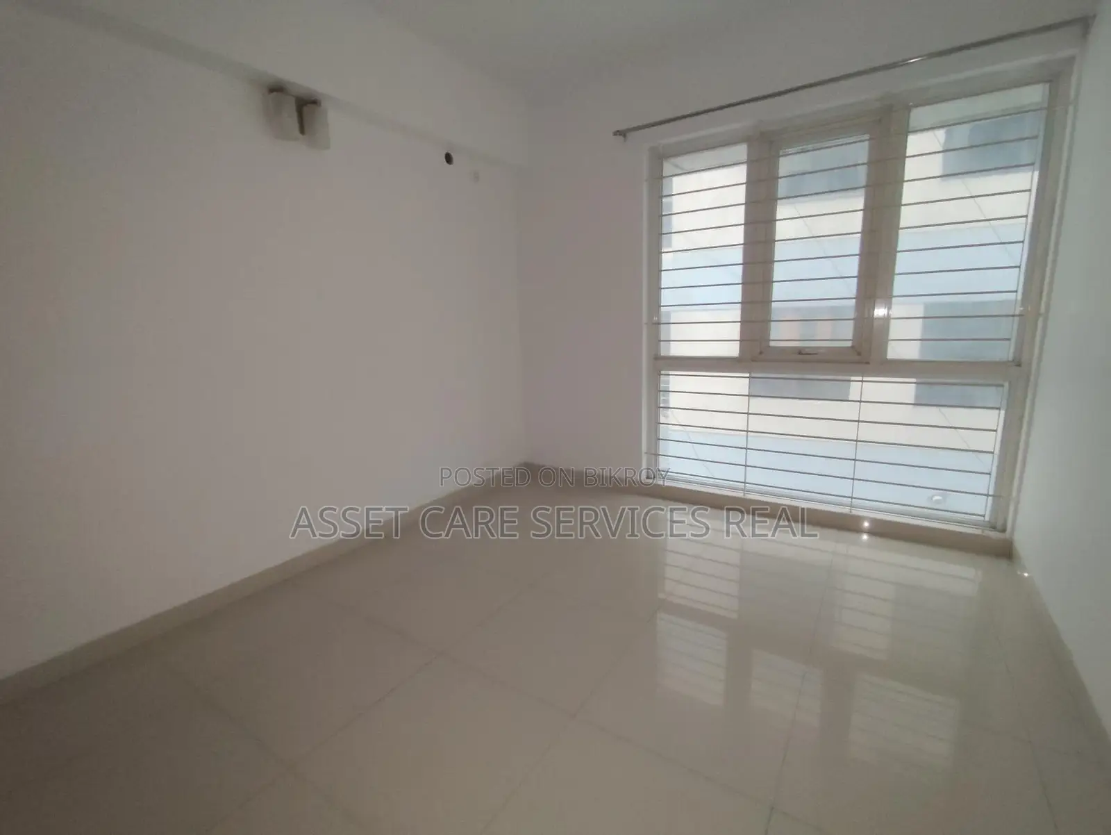 Baridhara Diplomatic Zone 3Bed Un-Furnished Apartment Rent in Baridhara