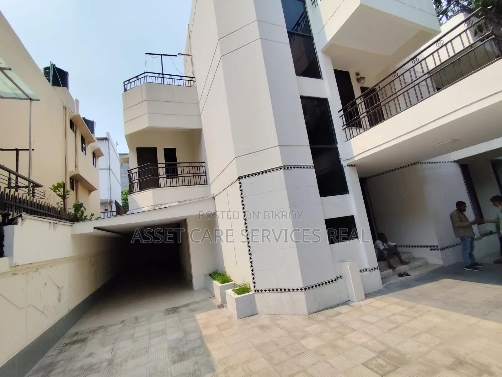 (5050-Sqft) Independent House Rent In Baridhara Diplomatic Zone in Baridhara