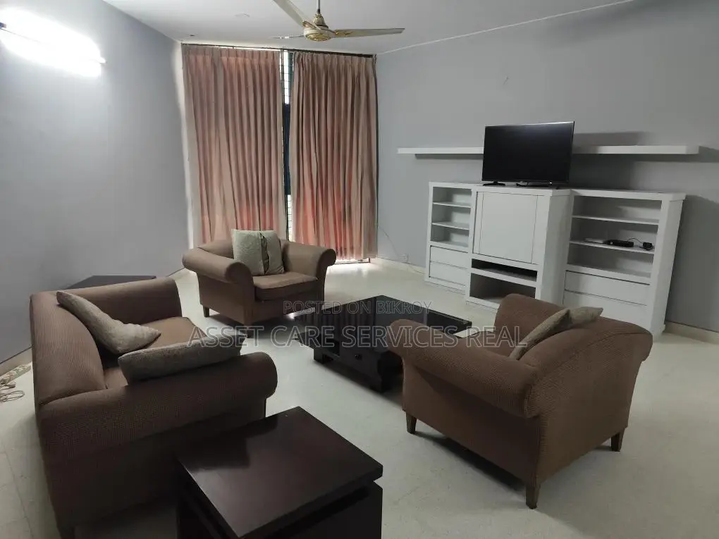 Baridhara Diplomatic Zone 3-Bed Fully Furnished Apartment for Rent in Baridhara
