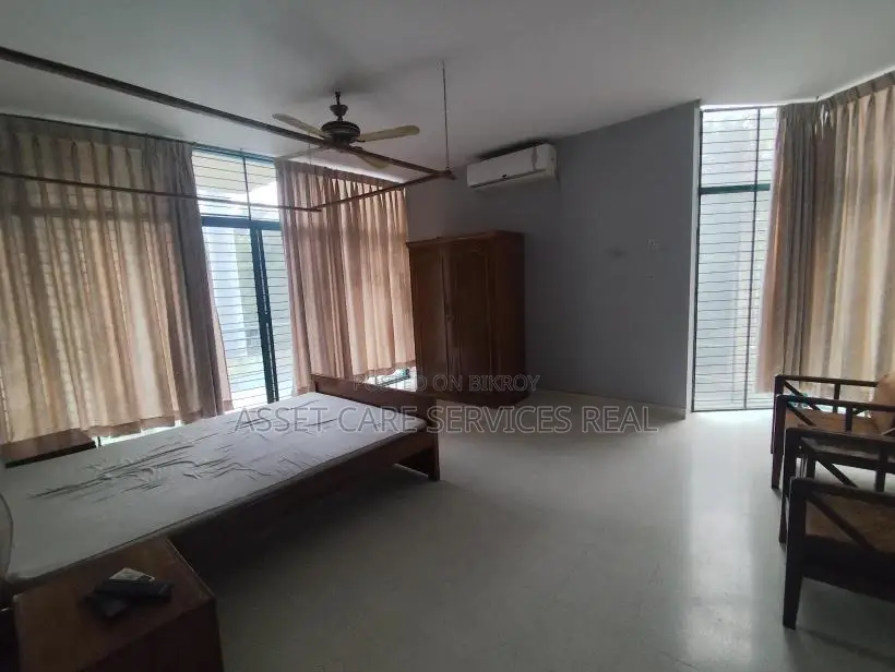 Baridhara Diplomatic Zone 3-Bed Fully Furnished Apartment for Rent in Baridhara