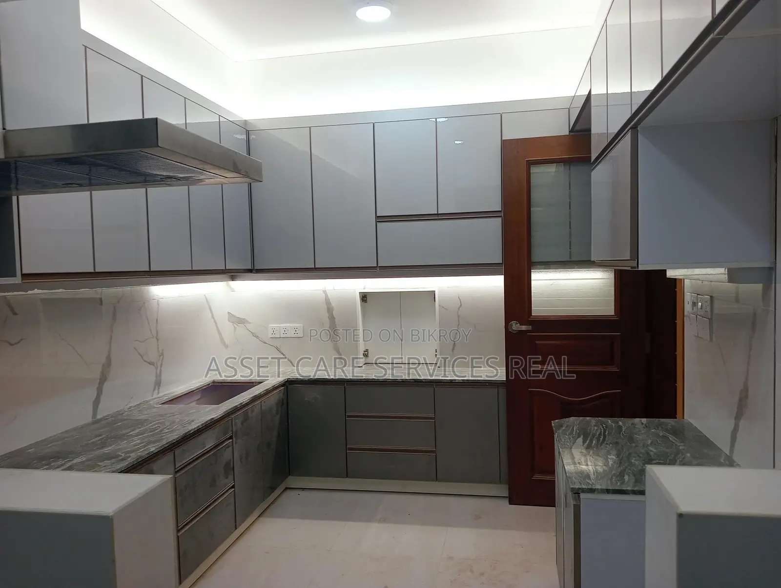 Brand New 4Bed Gym-Swimming Apartment Rent Baridhara Diplomatic Zone in Baridhara