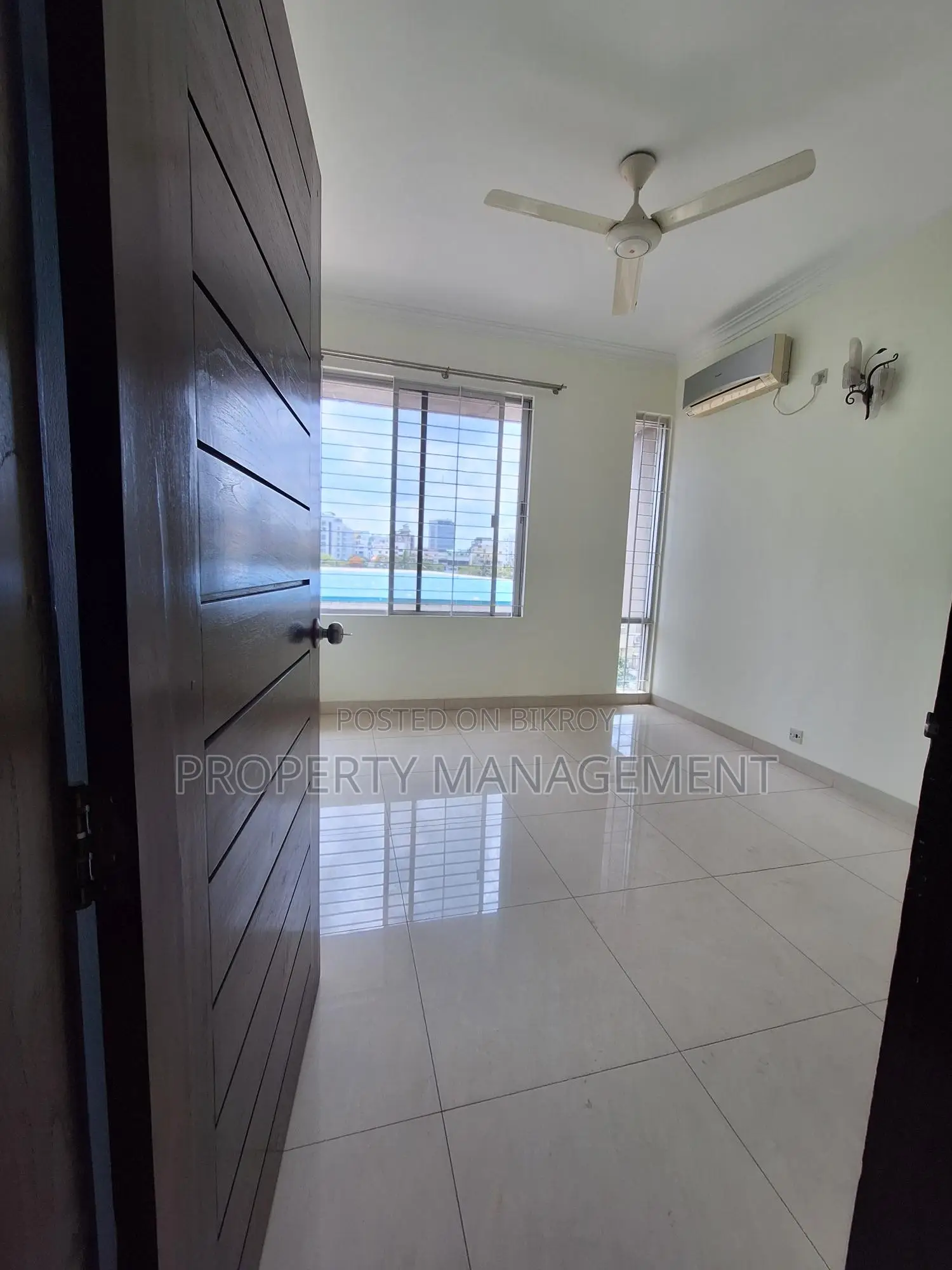 4500Sqft Office Space Rent Gulshan1 Nice View in Gulshan