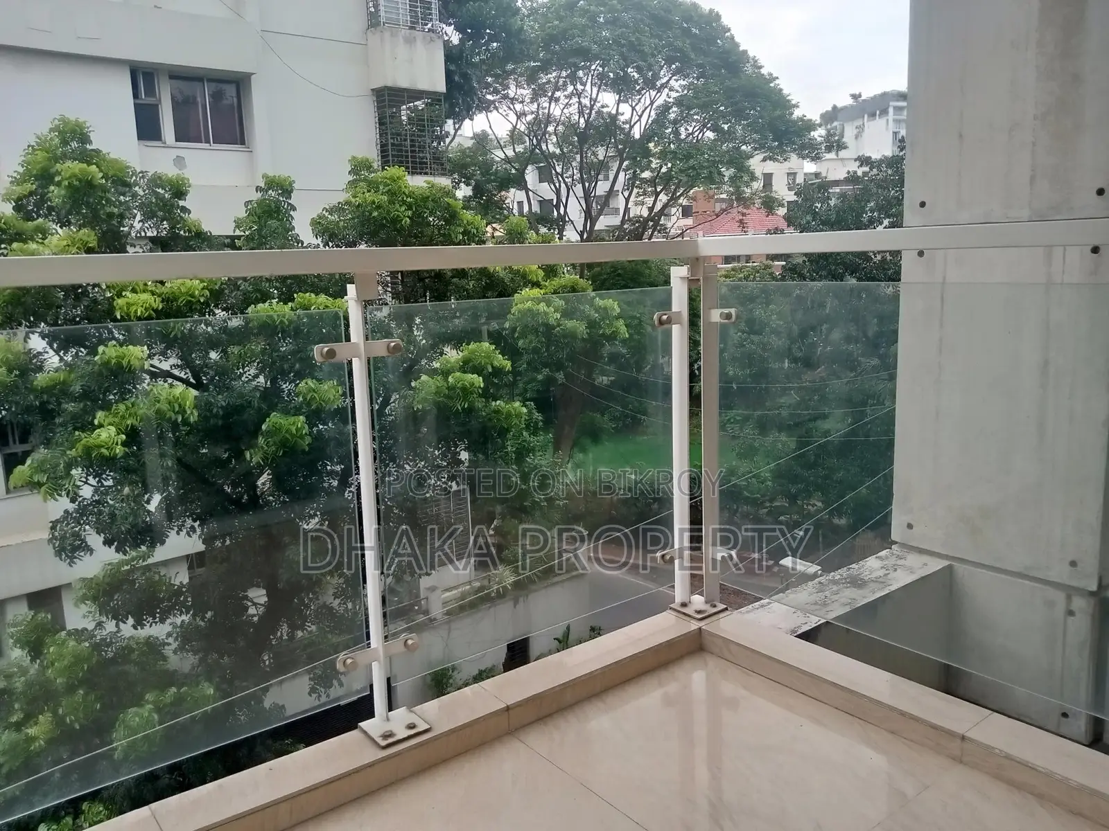 Exclusive Full Furnished Apartment Rent in Banani in Banani