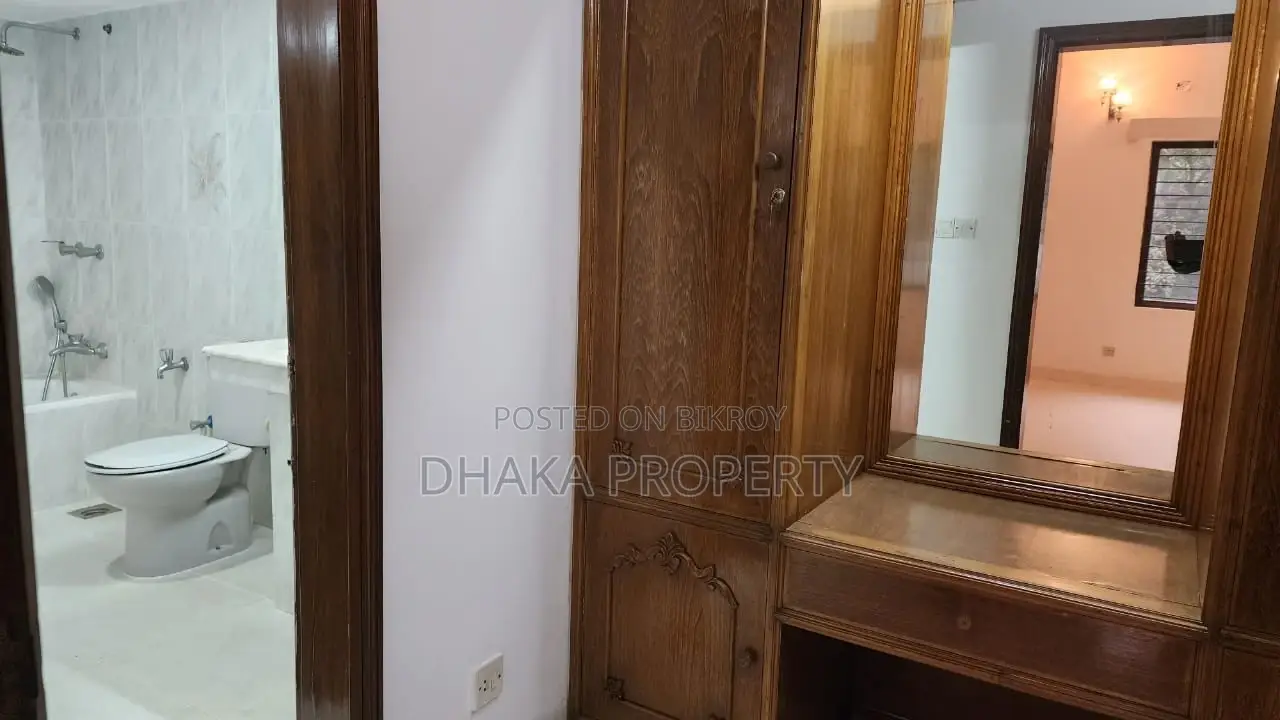 4 Bedrooms (3200sqft) Luxurious Apartment Rent in Gulshan -2 in Gulshan