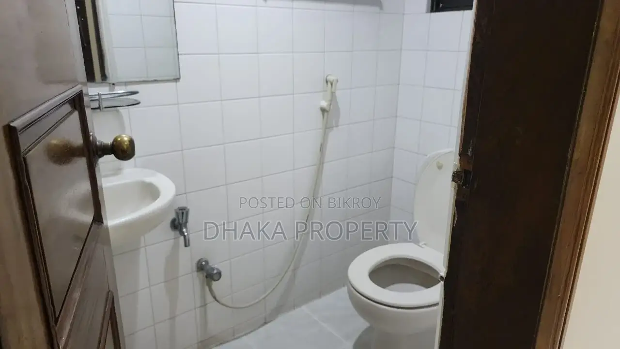 4 Bedrooms (3200sqft) Luxurious Apartment Rent in Gulshan -2 in Gulshan