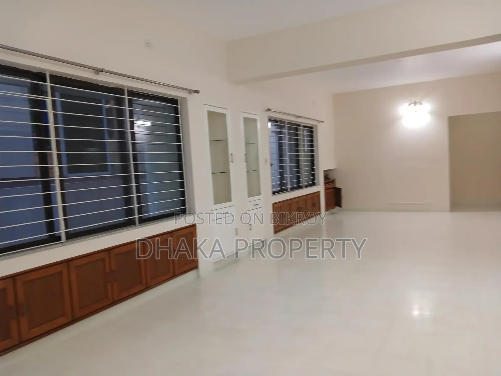 3Bed Wonderful Apartment Rent at Baridhara Diplomatic Zone in Baridhara