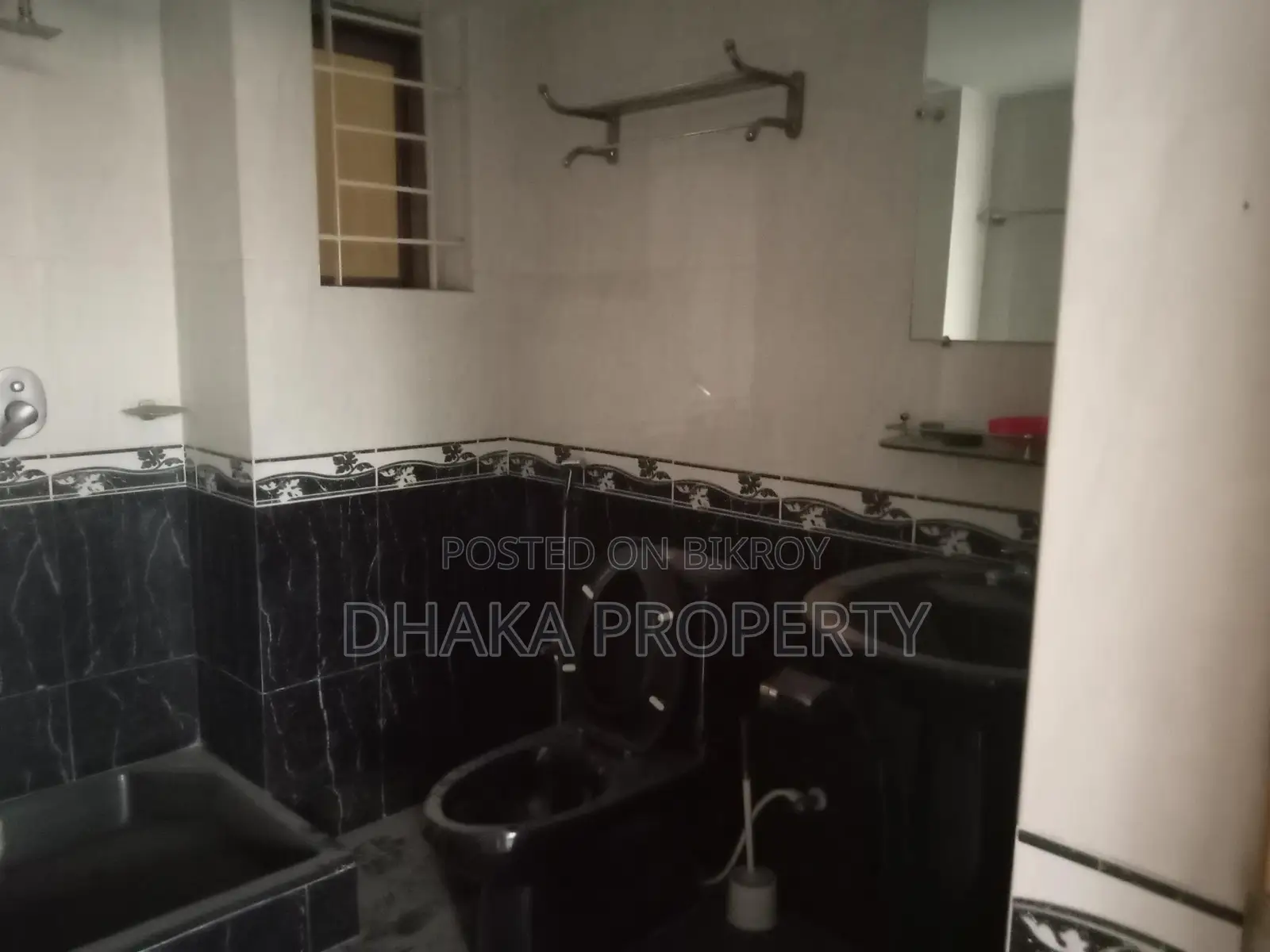 Lake View 2350sqft Un Furnished 3 Bedrooms Apartment Rent in Gulshan in Gulshan