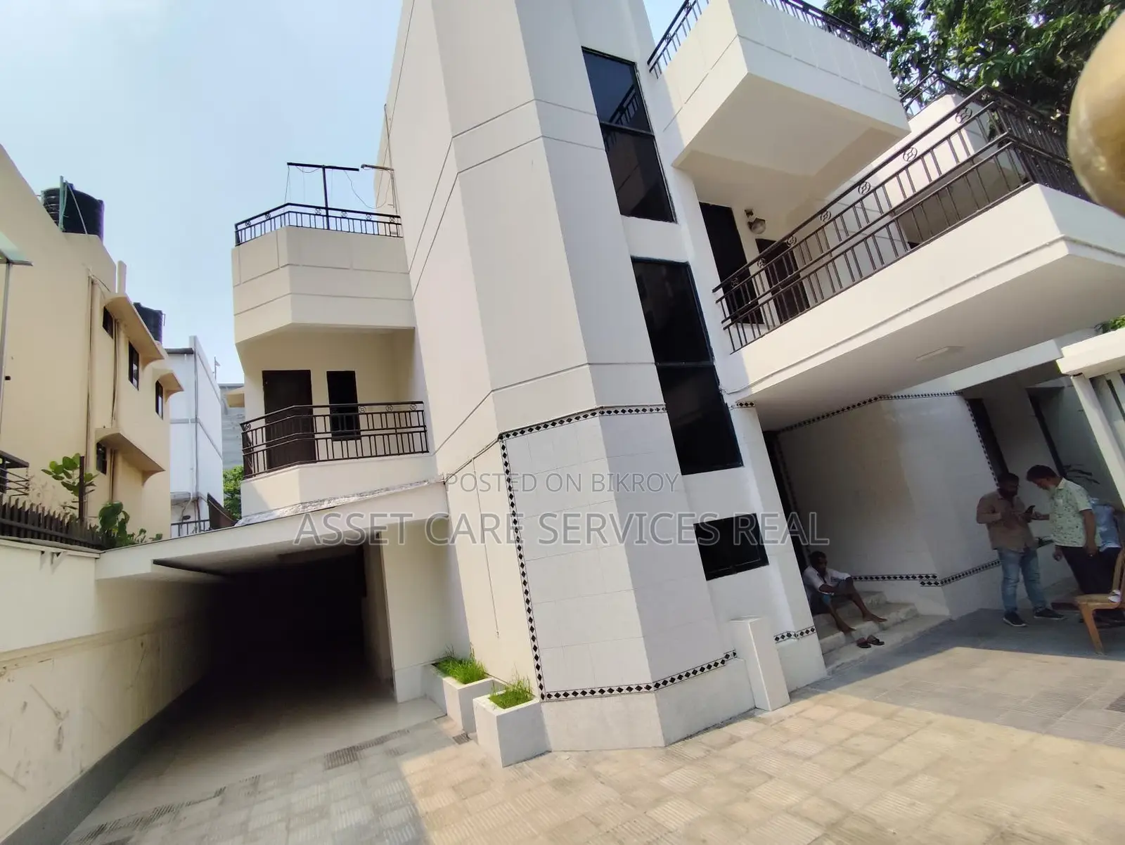 Baridhara Diplomatic Zone 5500-Sqft Independent House Rent in Baridhara