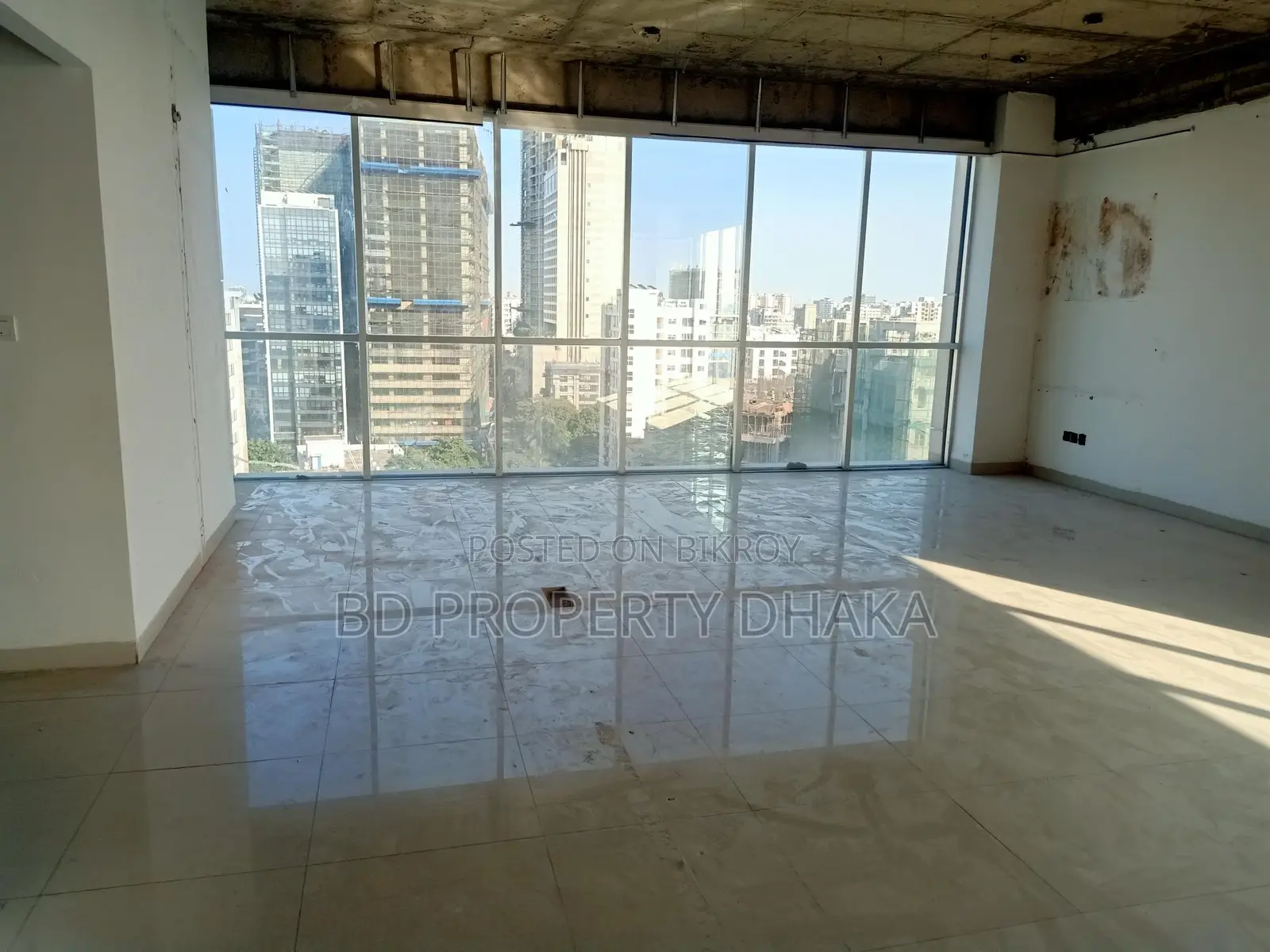 2500 Sqft Nice Open Commercial Space Rent In Gulshan in Gulshan