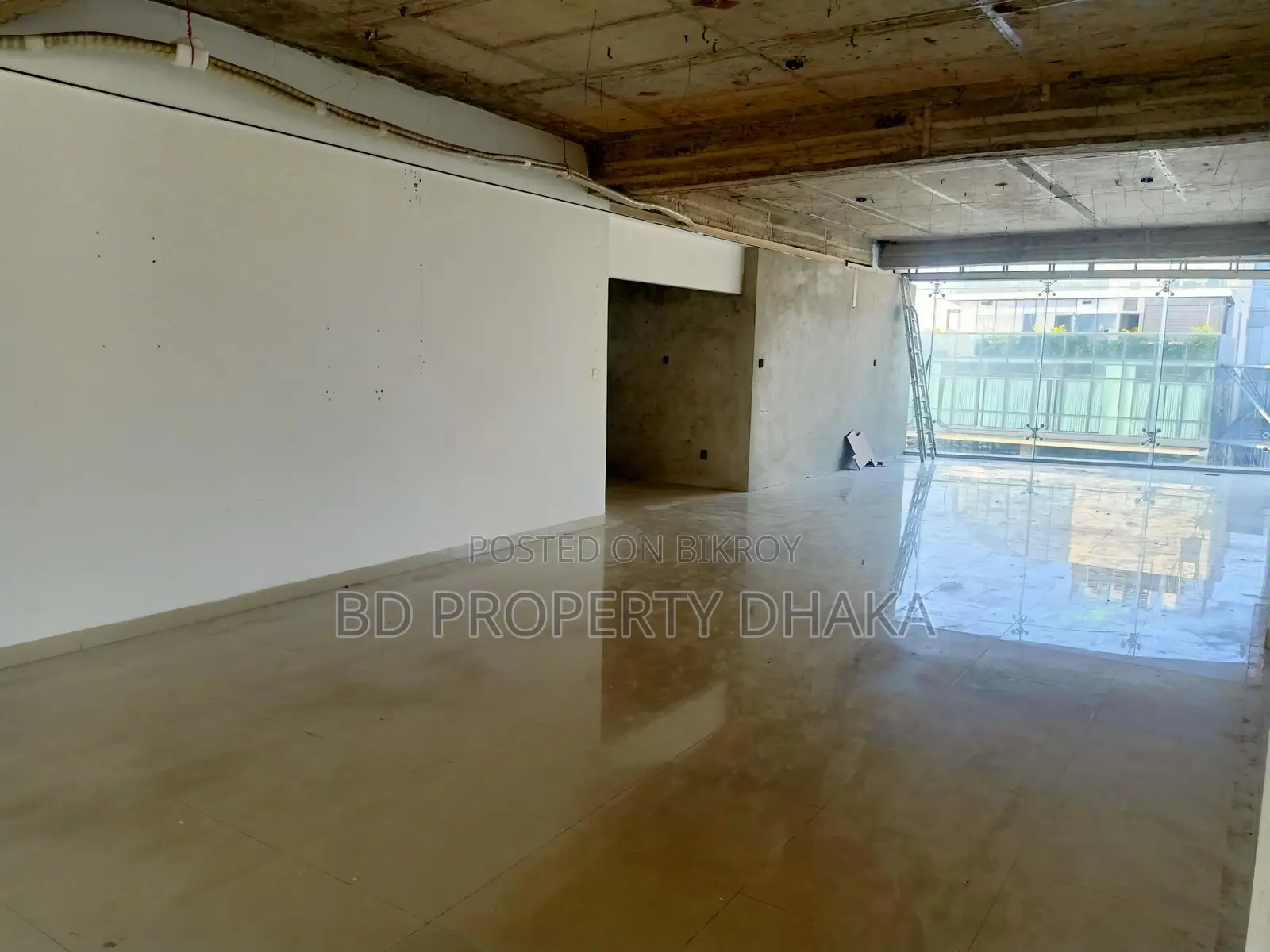 2500 Sqft Nice Open Commercial Space Rent In Gulshan in Gulshan