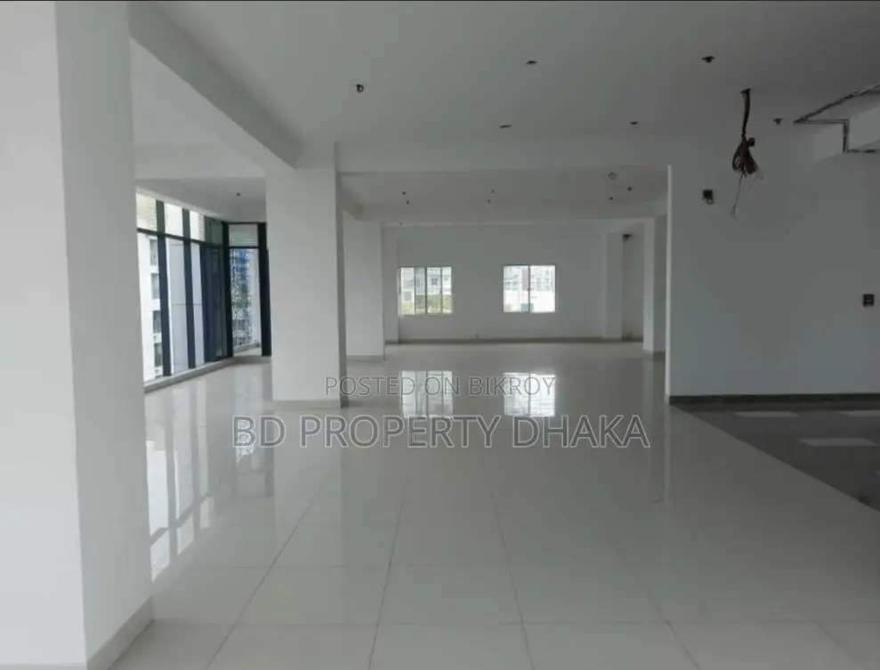 5500 Sqft Newly Modern Commercial Space Rent In Gulshan Avenue in Gulshan