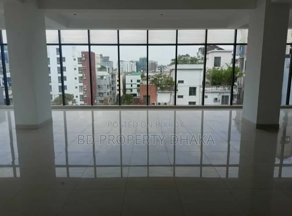 5500 Sqft Newly Modern Commercial Space Rent In Gulshan Avenue in Gulshan