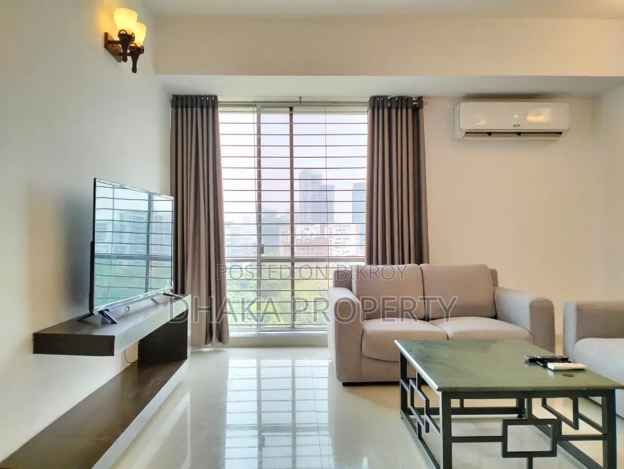 Lake View Furnish Apartment Rent At Gulshan Diplomatic Areas in Gulshan