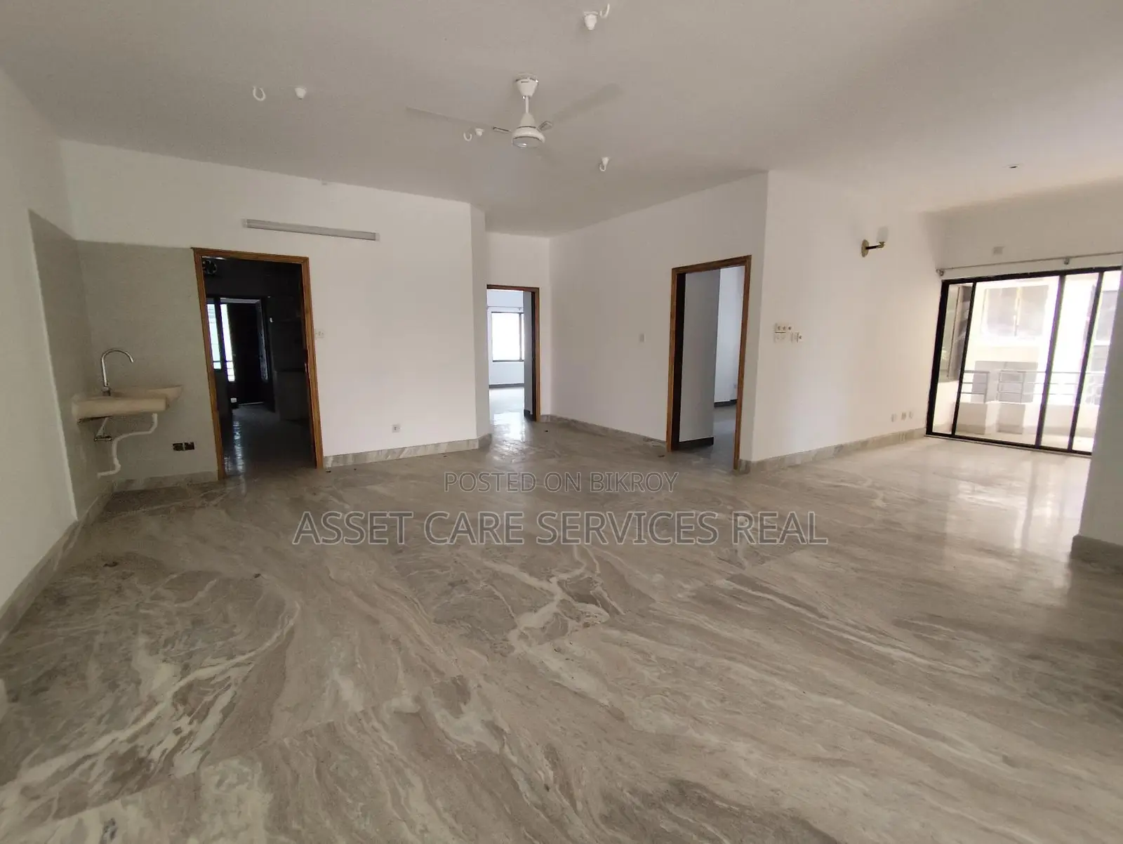 Lake View 4Bed Un-Furnished Big Apartment Rent In Gulshan in Gulshan
