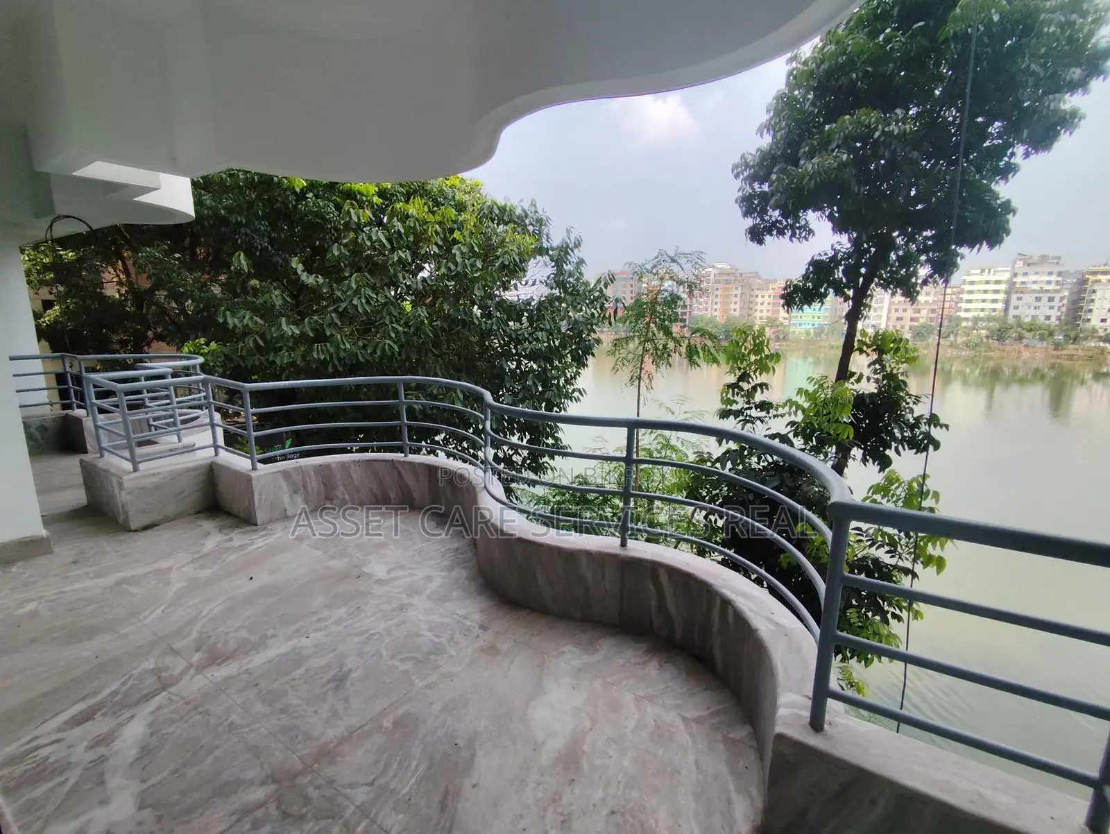 Lake View 4Bed Un-Furnished Big Apartment Rent In Gulshan in Gulshan