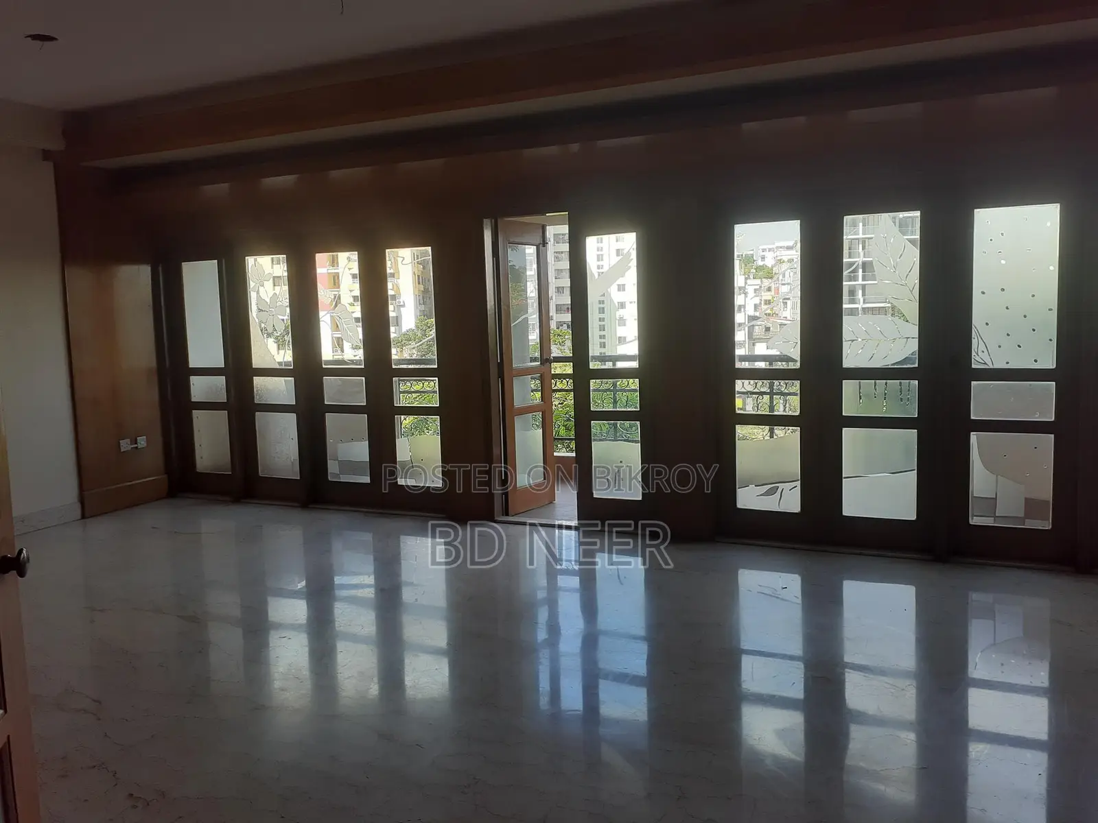 Lake View 5 Bed Semi Furnished Flat Rent in Gulshan-2 in Gulshan