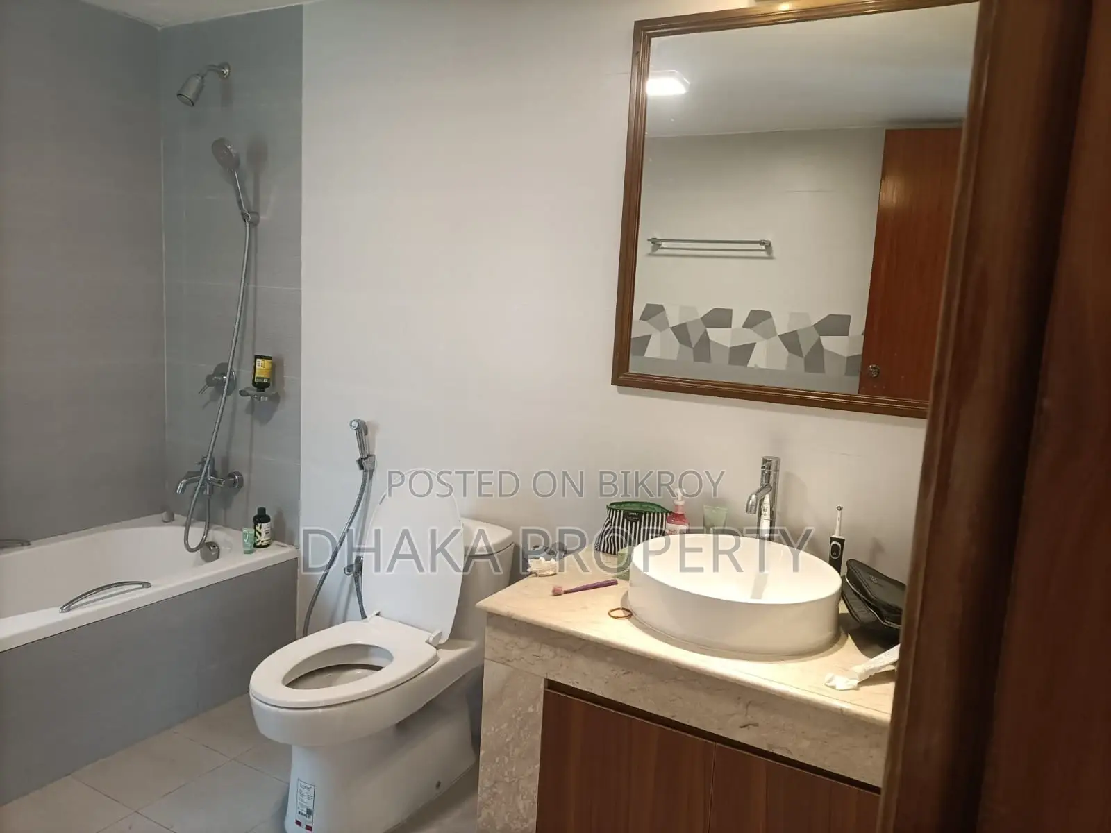 Gorgeous Full-Furnished Apartment Rent in Gulshan in Gulshan