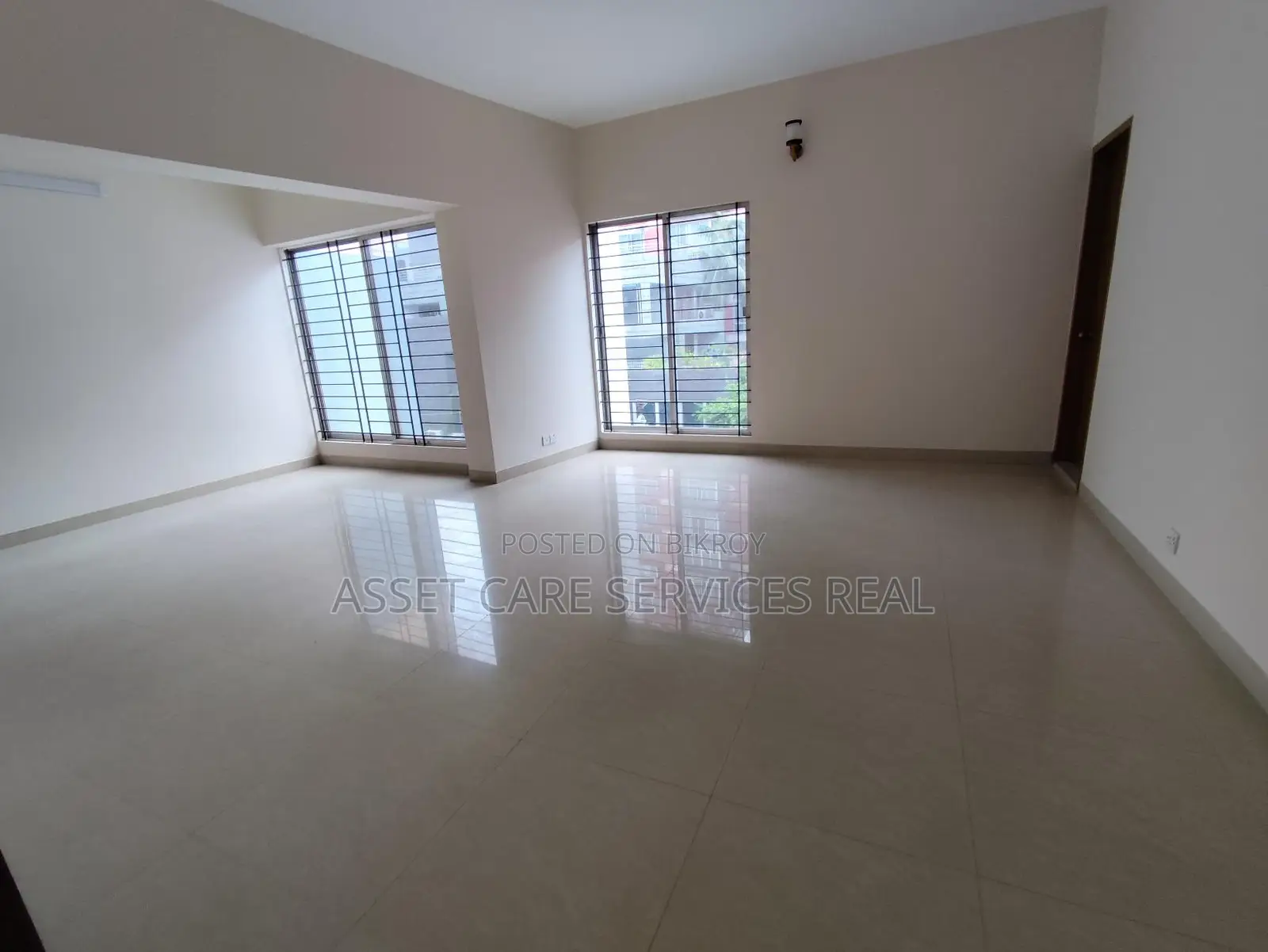 3250-Sqft Beautiful Office Space Rent In Gulshan in Gulshan