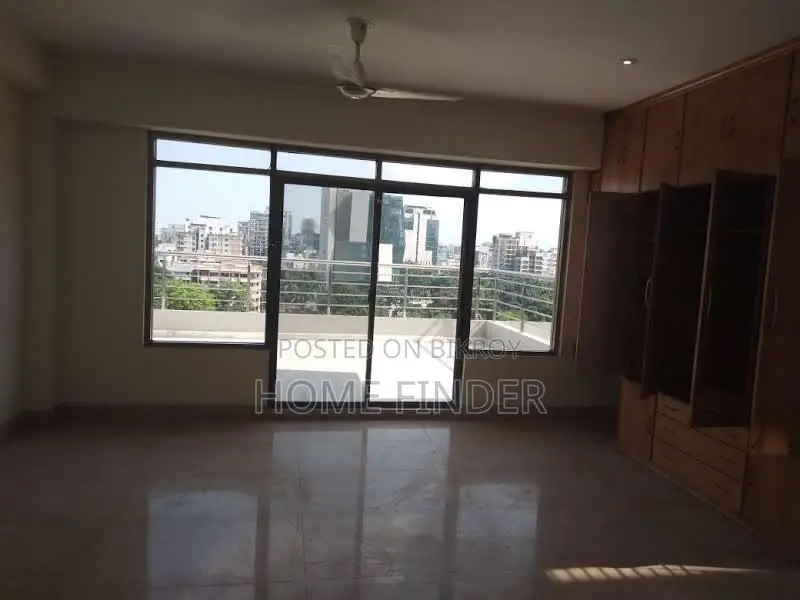 5000 Sq Ft Excellent Duplex Apartment Rent @ Gulshan 2 in Gulshan