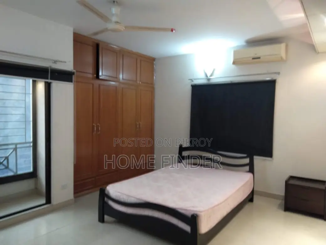 2450 SQFT FURNISHED FLAT RENT GULSHAN in Gulshan
