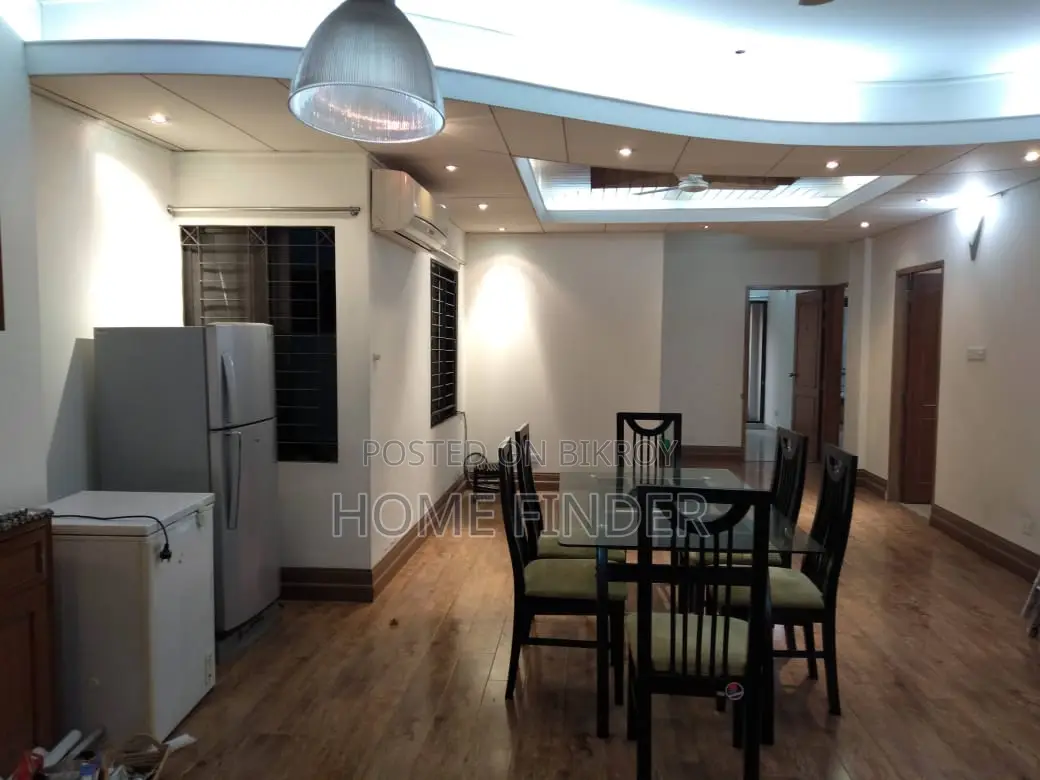 2450 SQFT FURNISHED FLAT RENT GULSHAN in Gulshan