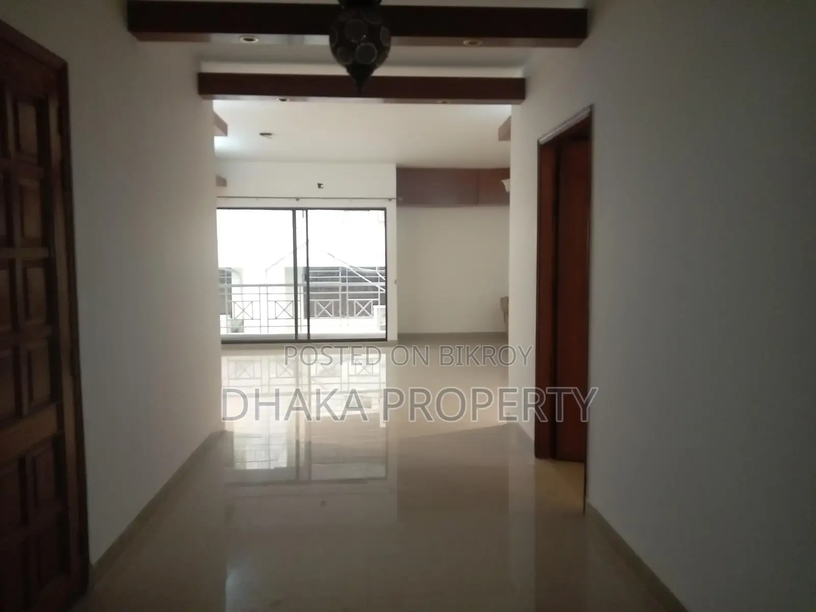 Semi-Furnished Beautiful Apartment Rent in Gulshan in Gulshan