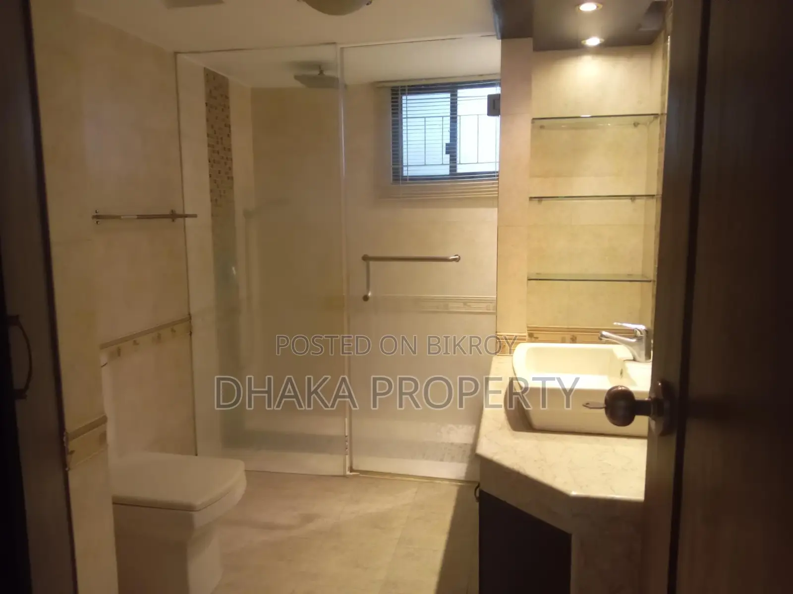 Semi-Furnished Beautiful Apartment Rent in Gulshan in Gulshan