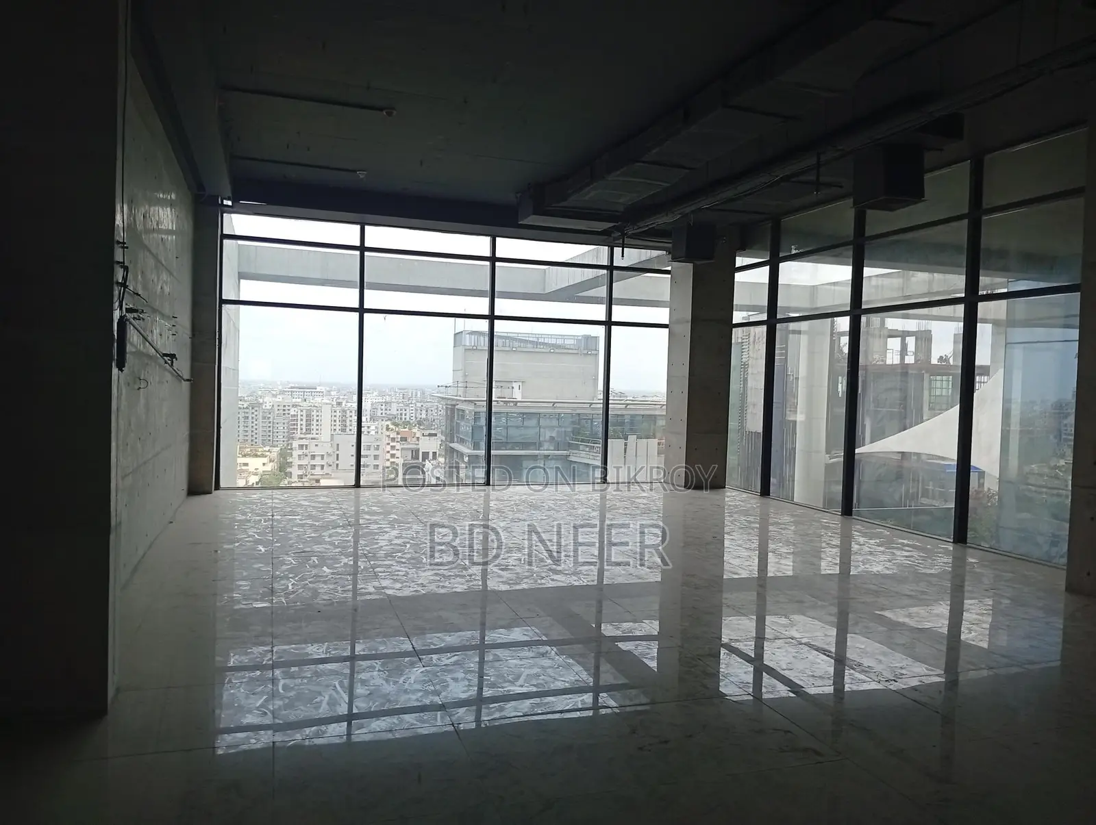 Commercial Office 2300 Sqft Open Space Rent in Gulshan Avenue in Gulshan