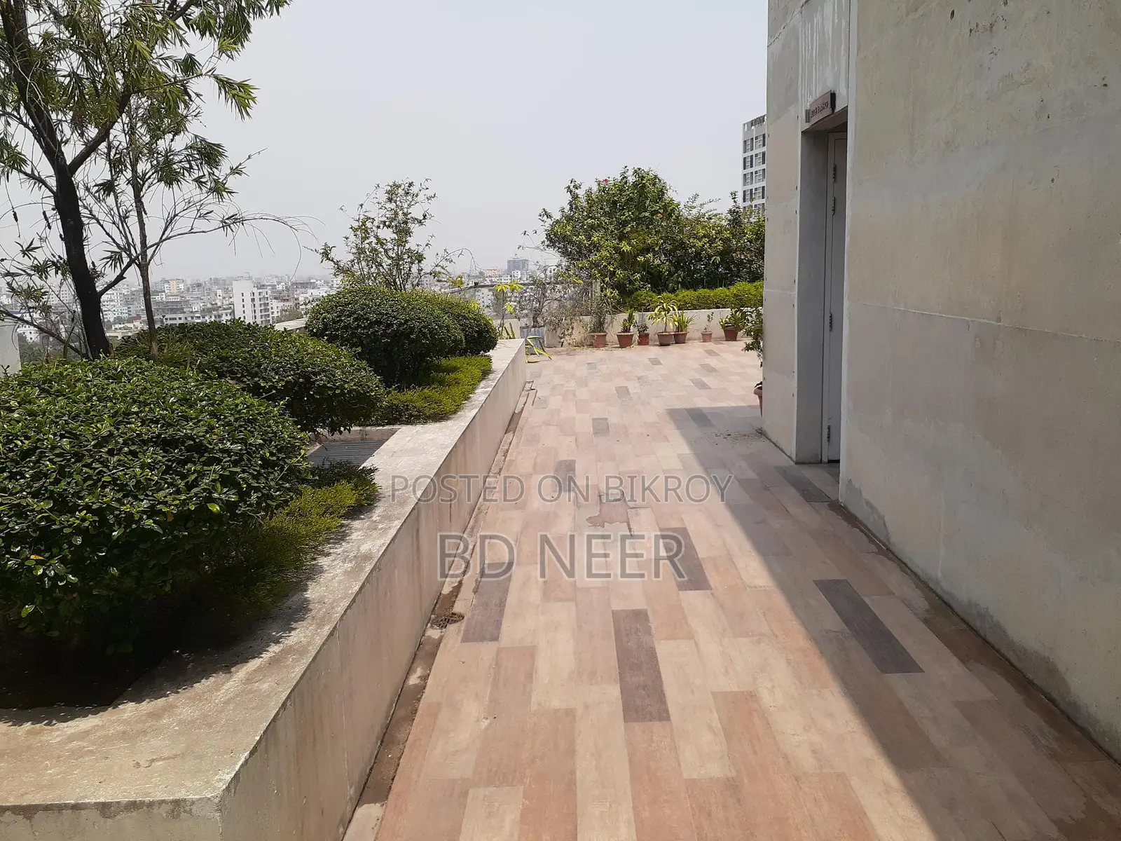 Lake View Gym Pool 4Bed Furnished Flat Rent in Gulshan-2 in Gulshan