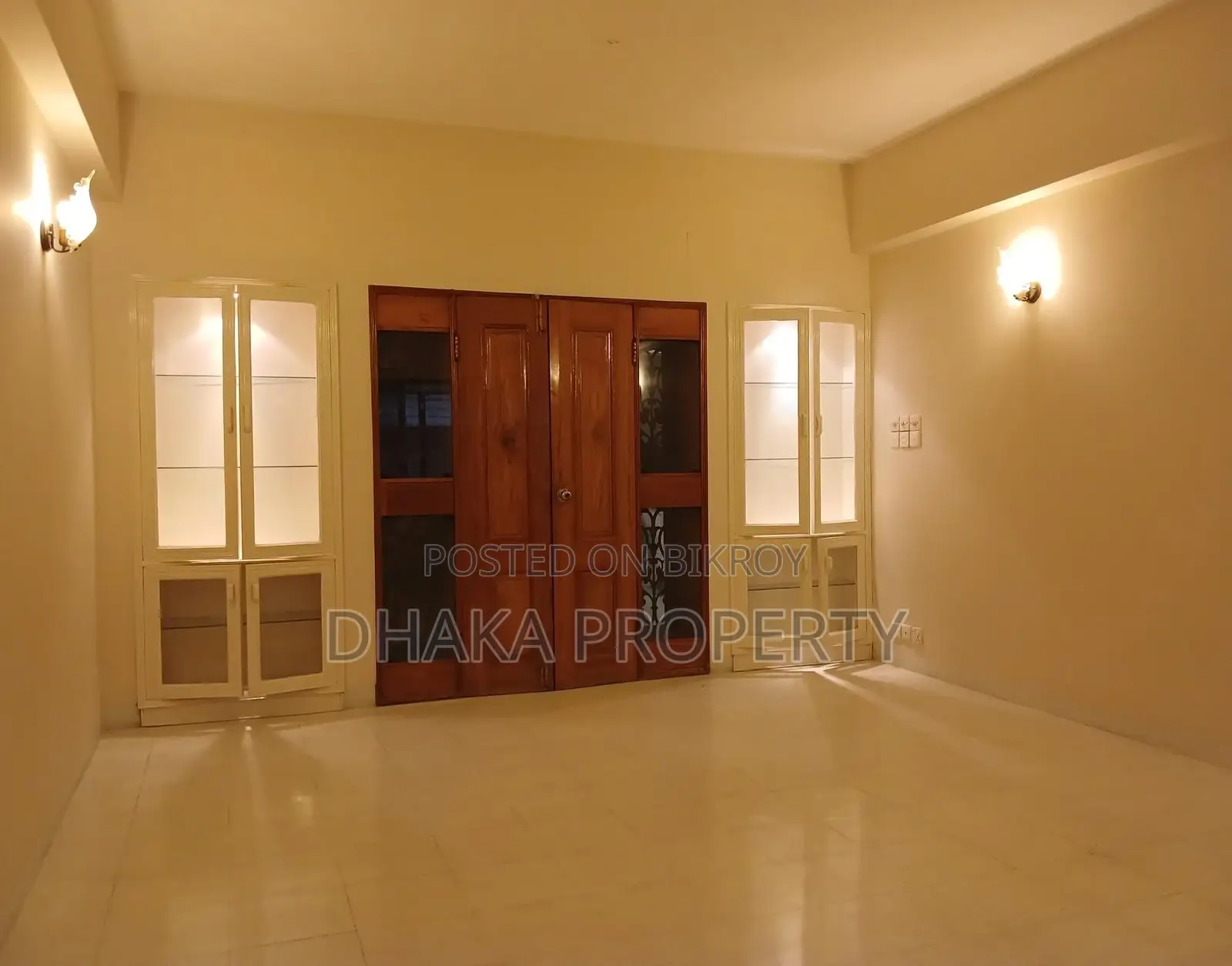 3000SqFt.3Bed Apartment Rent At Baridhara Diplomatic Zone in Baridhara