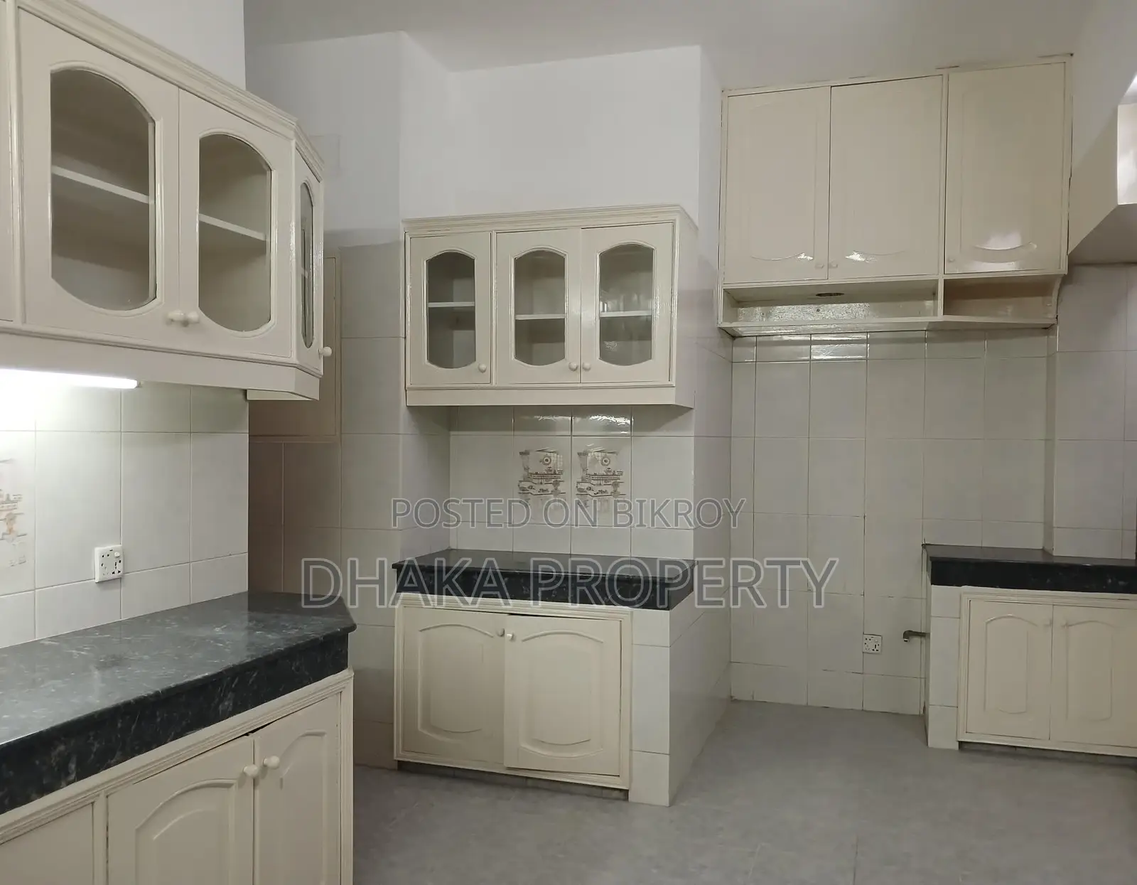 3000SqFt.3Bed Apartment Rent At Baridhara Diplomatic Zone in Baridhara