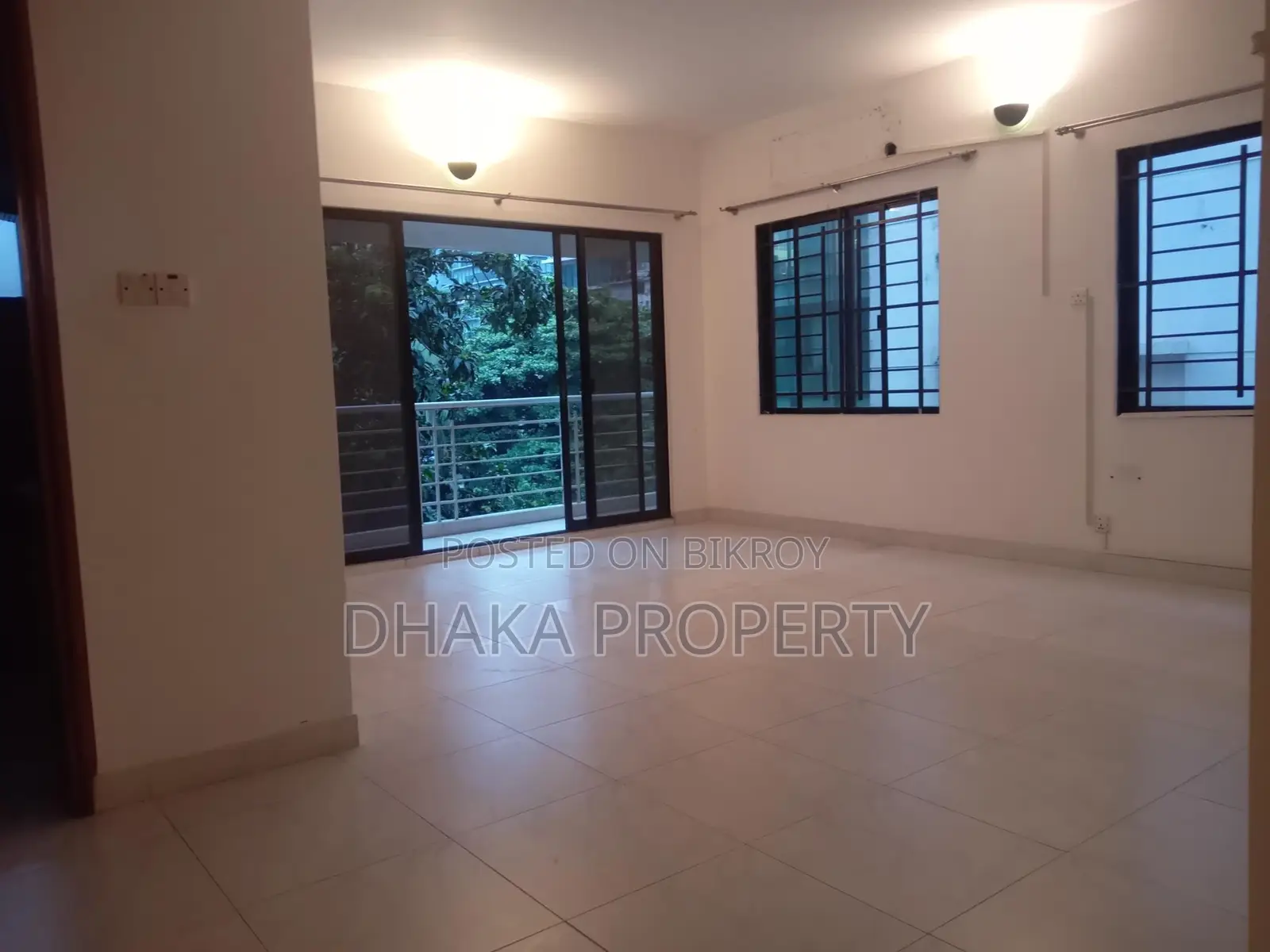 Un-Furnished 3 Bedrooms (2950Sqft) Apartment Rent in Gulshan-2 in Gulshan