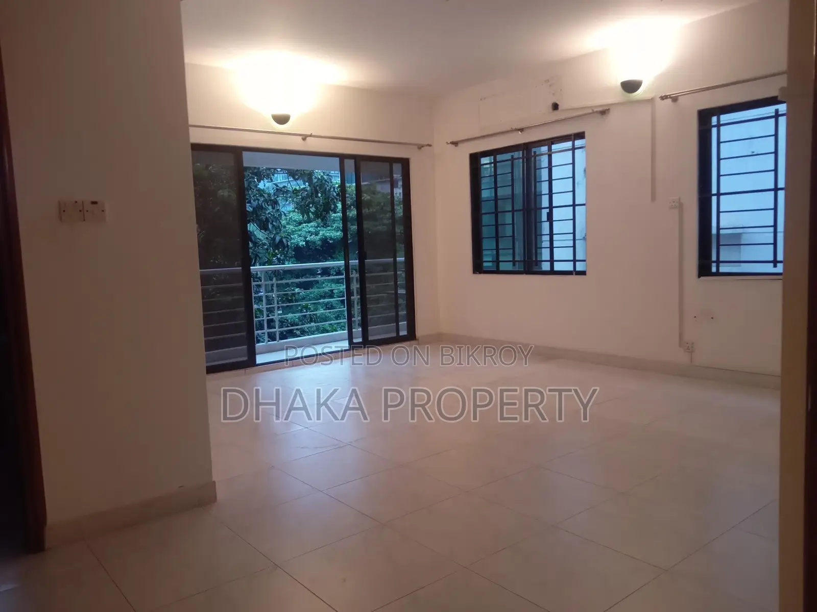 Un-Furnished 3 Bedrooms (2950Sqft) Apartment Rent in Gulshan-2 in Gulshan