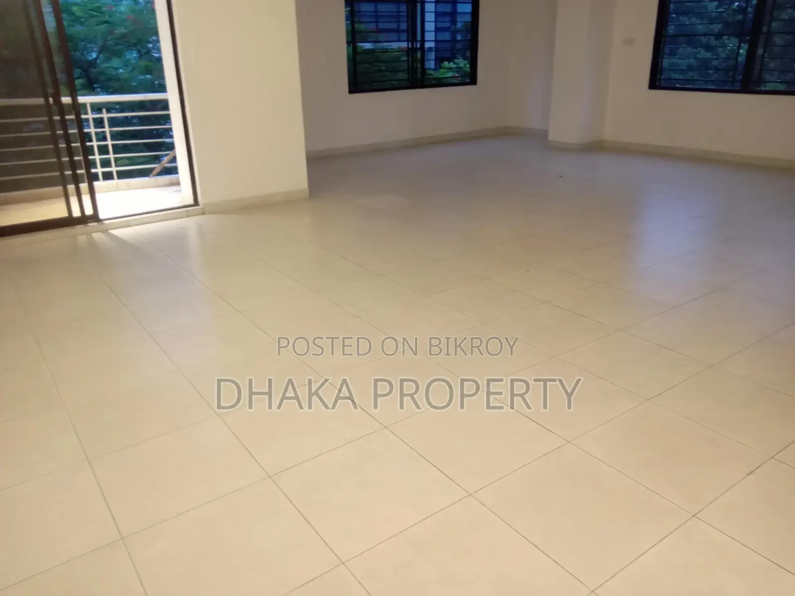 Un-Furnished 3 Bedrooms (2950Sqft) Apartment Rent in Gulshan-2 in Gulshan