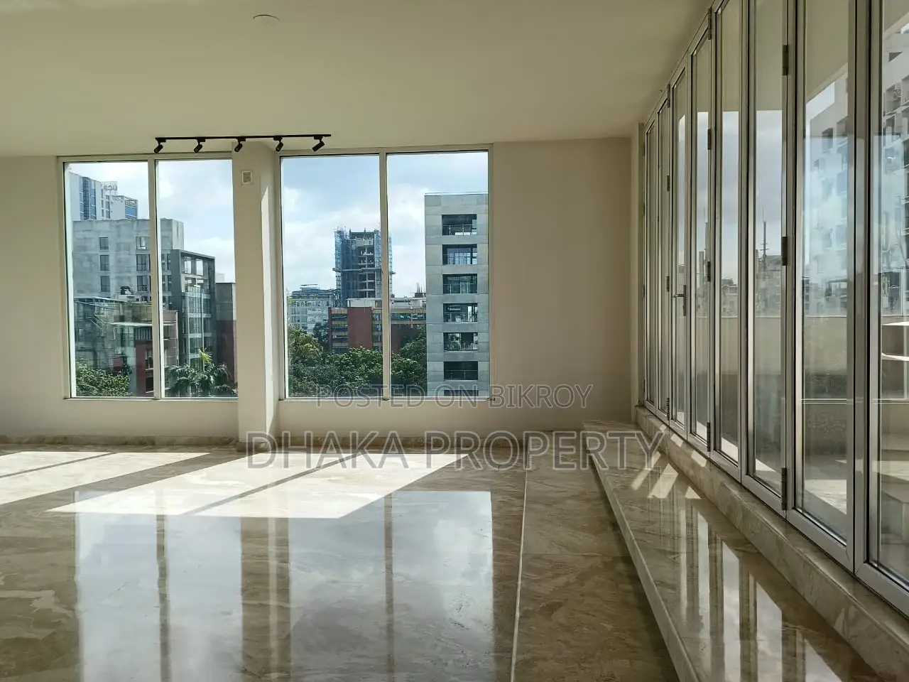 Premium Quality 3800-Sqft Office Space Rent in Gulshan -2 Dhaka 1212 in Gulshan