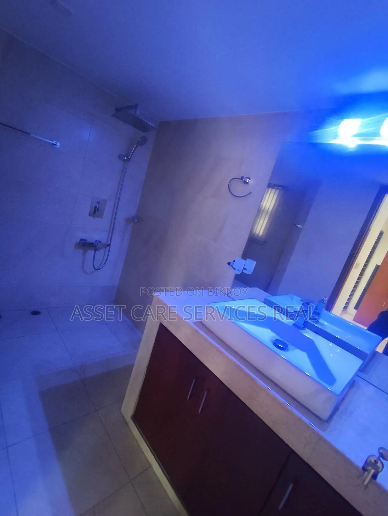 6-Bed 5000-Sqft Duplex Full Furnished Apartment Rent In Banani in Banani